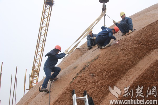 現(xiàn)全球最大關(guān)公青銅雕像，目測宇達施工（圖）