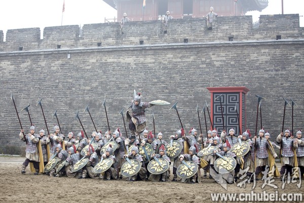 現(xiàn)全球最大關(guān)公青銅雕像，目測宇達施工（圖）