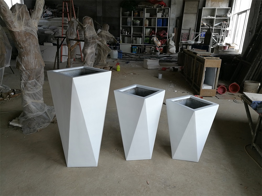 景觀玻璃鋼花盆雕塑研發(fā)完畢（組圖），歡迎訂購(gòu)！