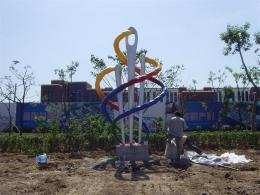 hj1718 不銹鋼雕塑-針線之魅_青島國際服裝城不銹鋼雕塑、石雕、玻璃鋼雕塑_濱州宏景雕塑有限公司